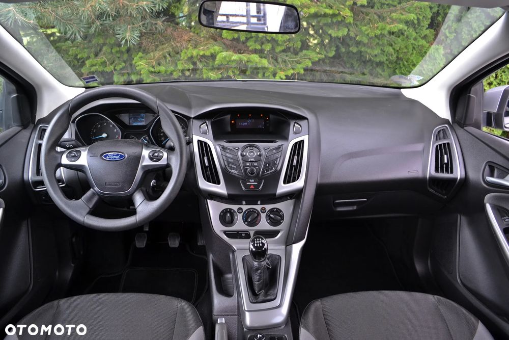 Ford Focus - 21