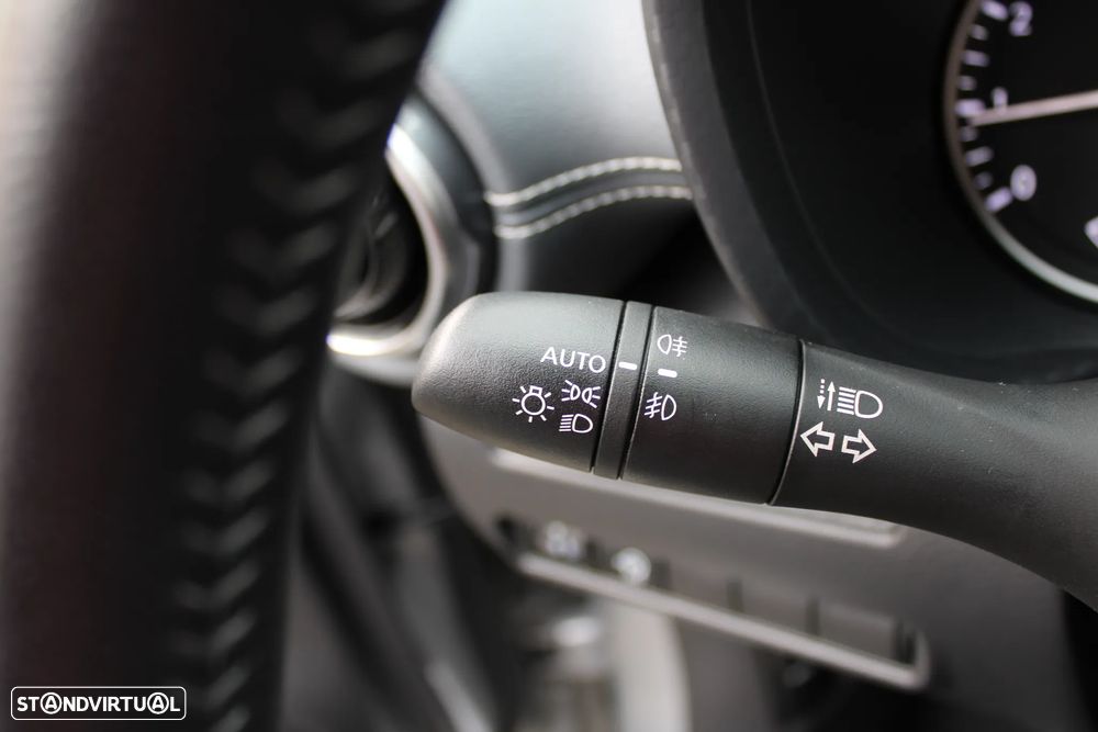 Nissan Juke 1.0 DIG-T Tekna - 19