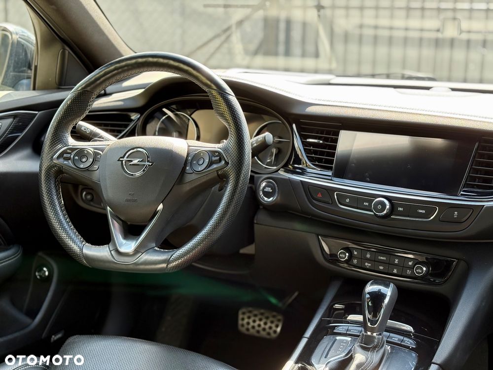 Opel Insignia 2.0 BiTurbo D 4x4 Automatik Business Innovation - 31
