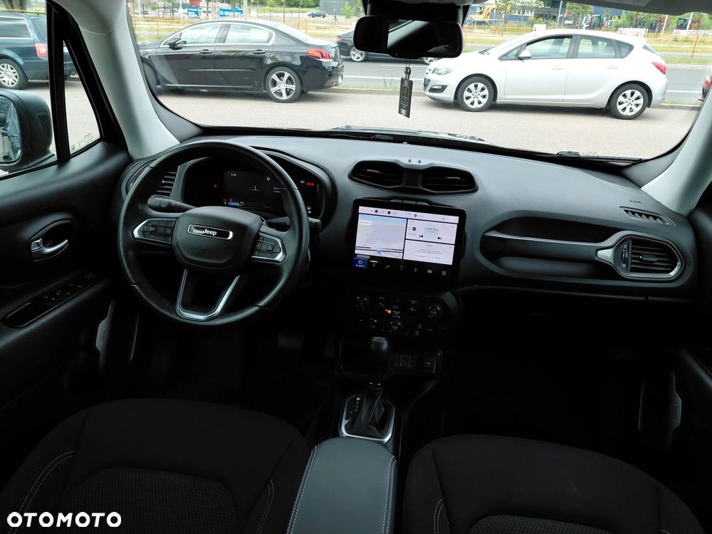 Jeep Renegade 1.5 T4 mHEV Altitude FWD S&S DCT - 8