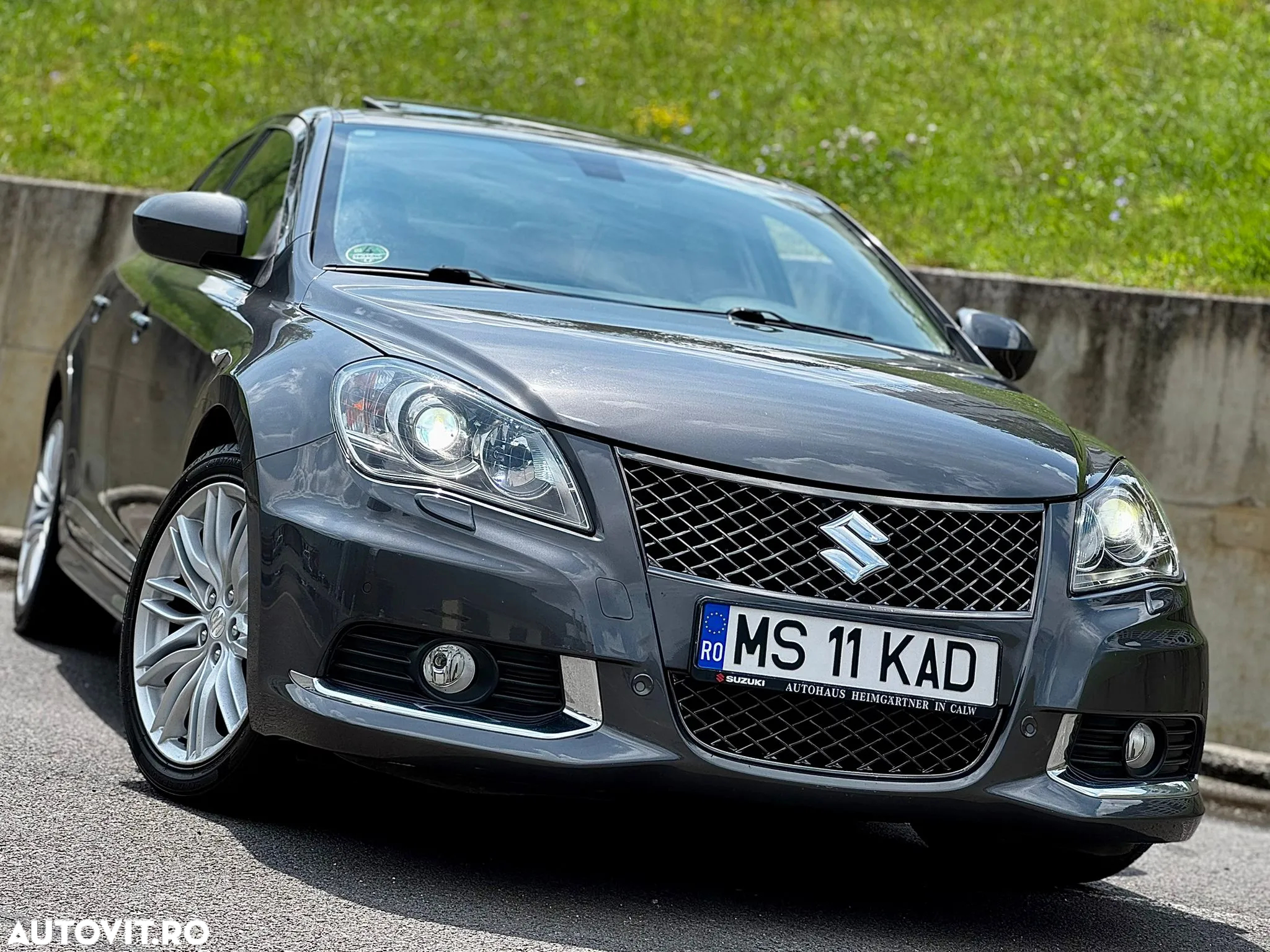 Suzuki Kizashi 2.4 4x2 Sport - 20