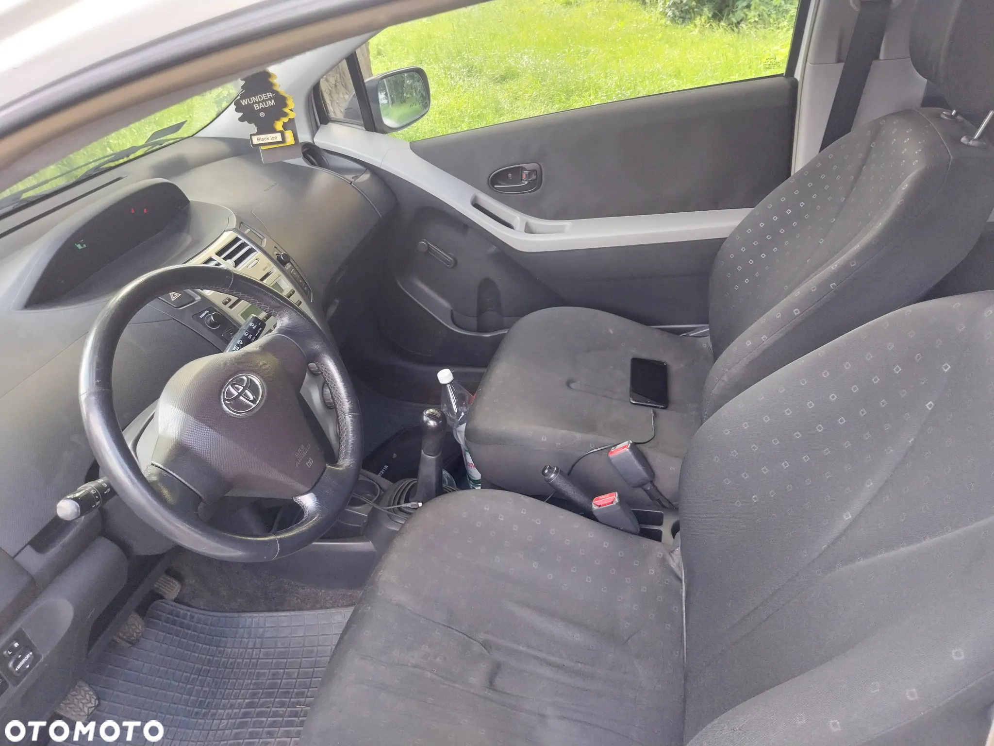 Toyota Yaris 1.0 Luna A/C - 11