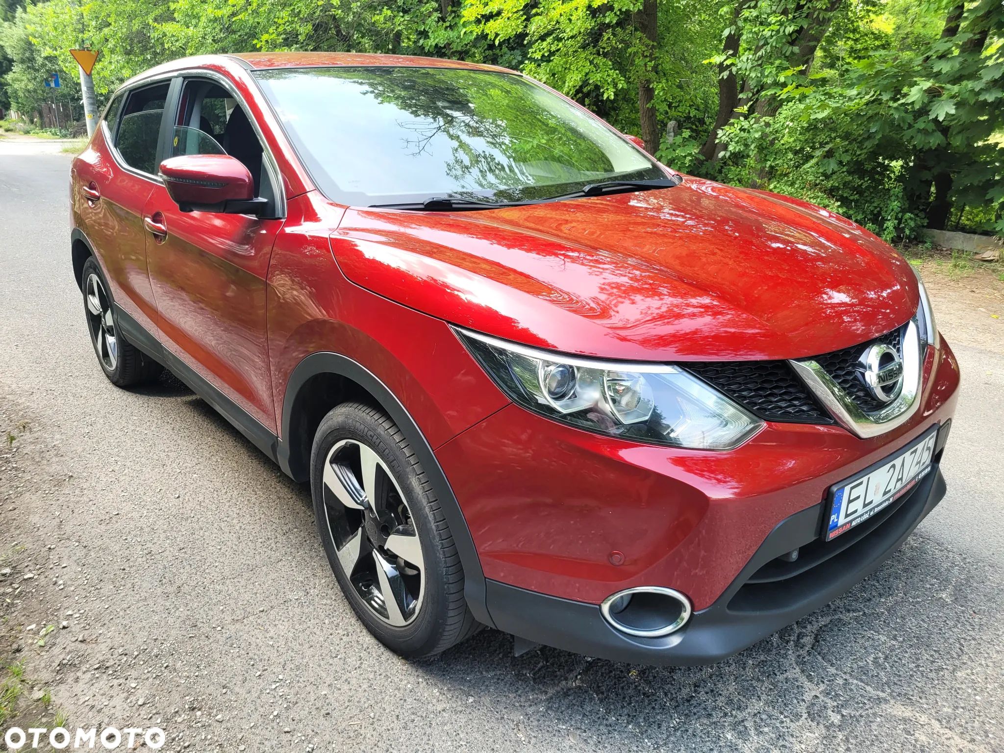 Nissan Qashqai 1.6 DCi N-Connecta - 1