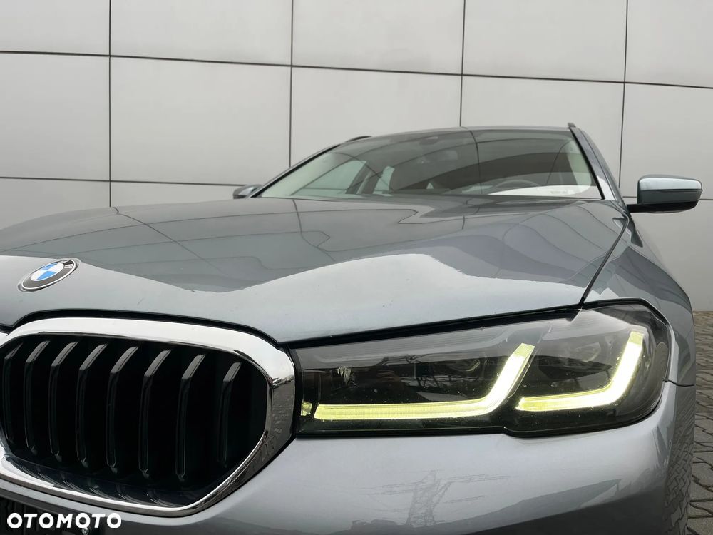 BMW Seria 5 520d xDrive Luxury Line - 4