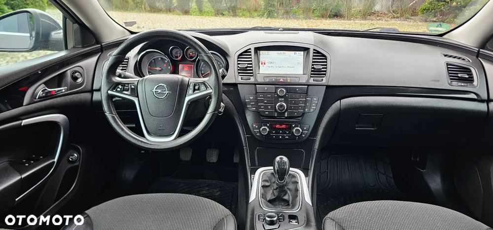 Opel Insignia - 10