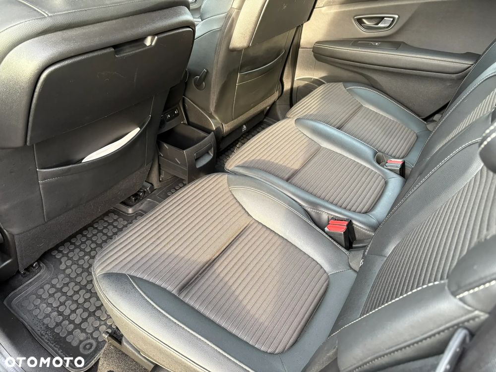 Renault Scenic 1.5 dCi Zen EDC - 20
