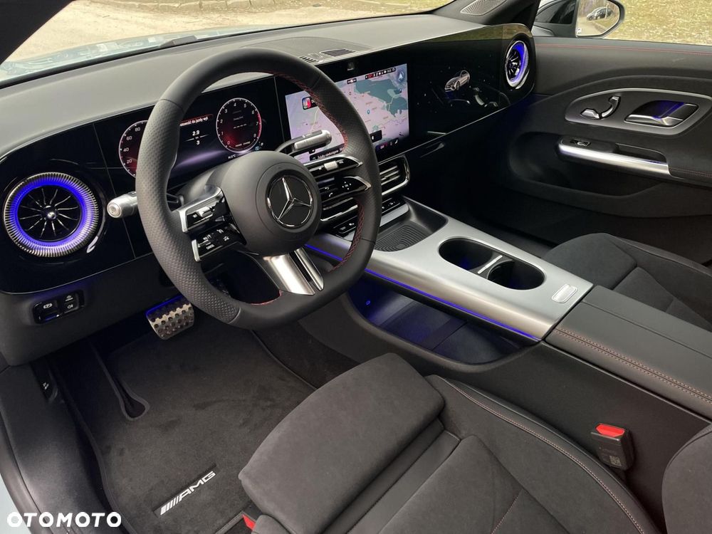 Mercedes-Benz CLA - 9