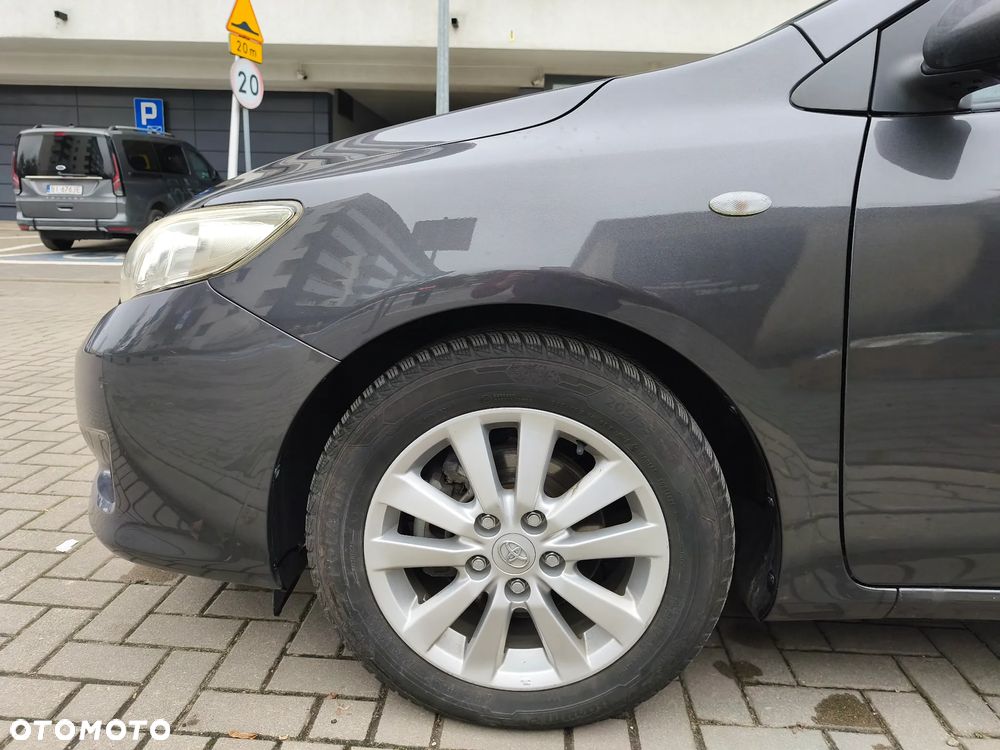 Toyota Corolla 1.6 2010 - 7