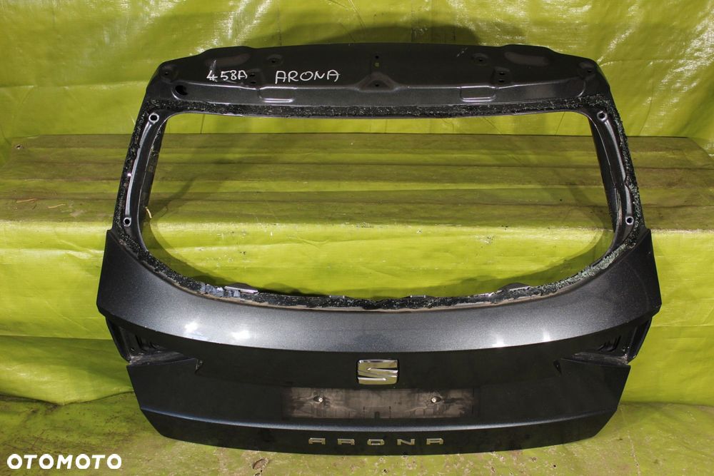 Klapa tył Seat Arona po 2017r. - 1