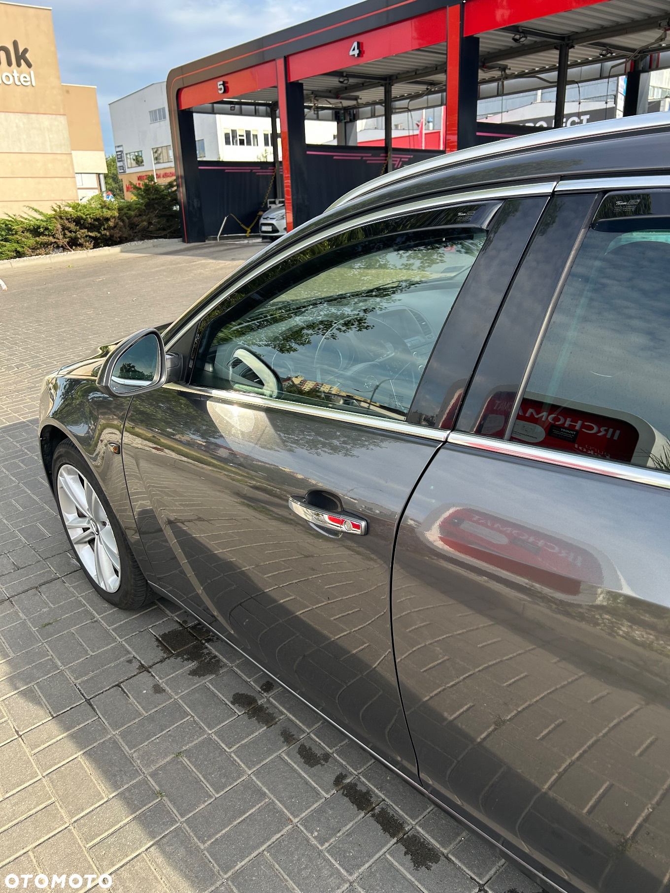 Opel Insignia 2.0 CDTI Sports Tourer - 10