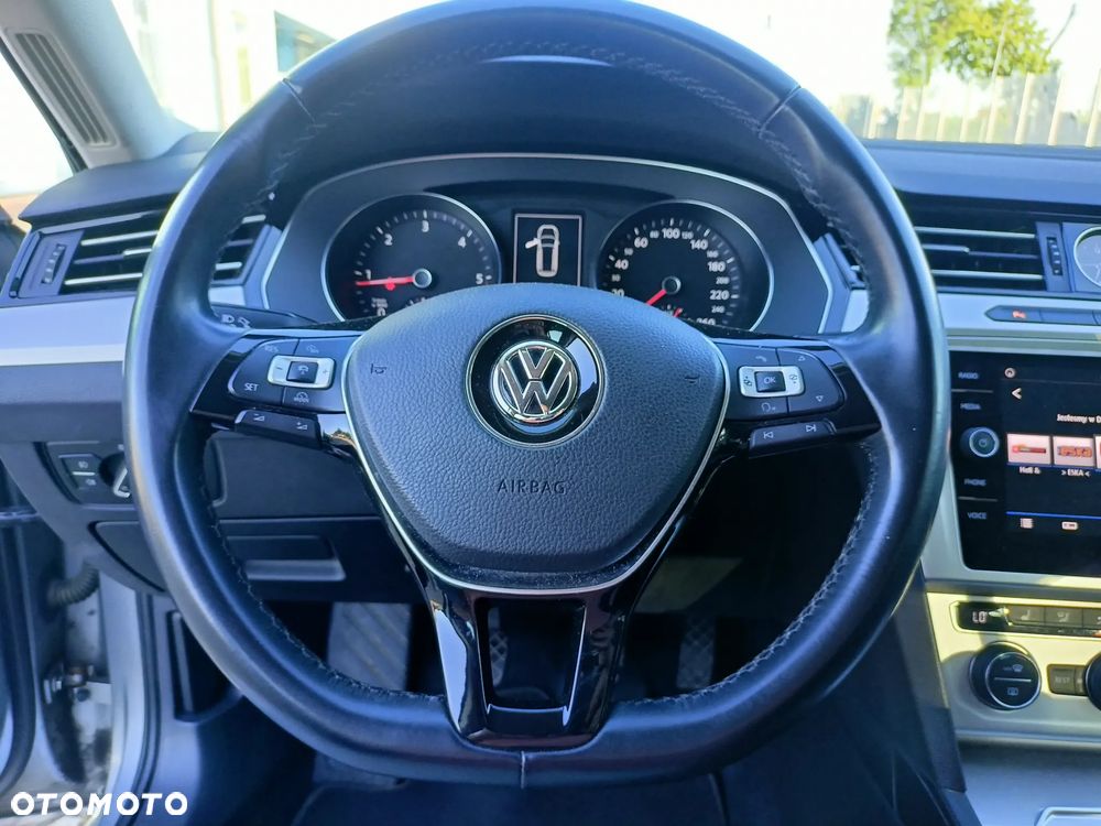 Volkswagen Passat Variant 2.0 TDI SCR (BlueMotion Technology) Highline - 21