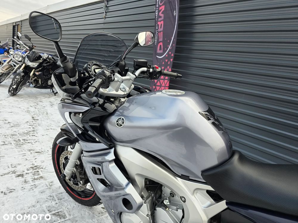 Yamaha FZ6 - 10