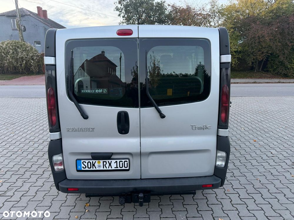 Renault Trafic Passenger Expression - 4
