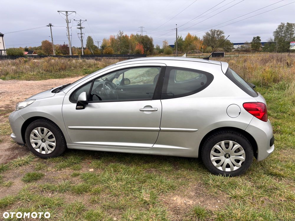 Peugeot 207 - 4