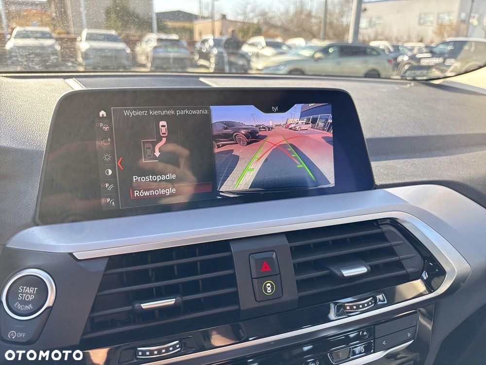 BMW X3 xDrive20i - 18