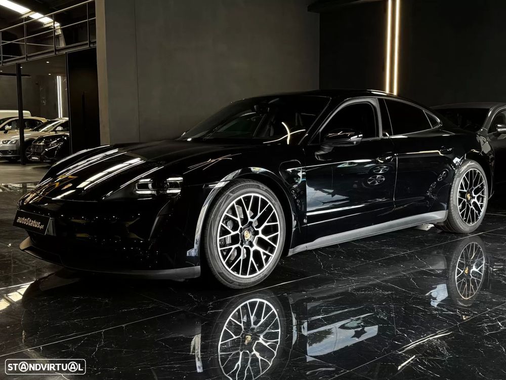 Porsche Taycan 4 - 12