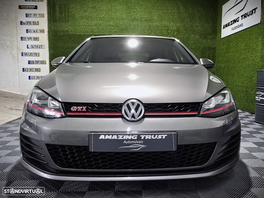 VW Golf GTI Performance BlueMotion DSG - 2