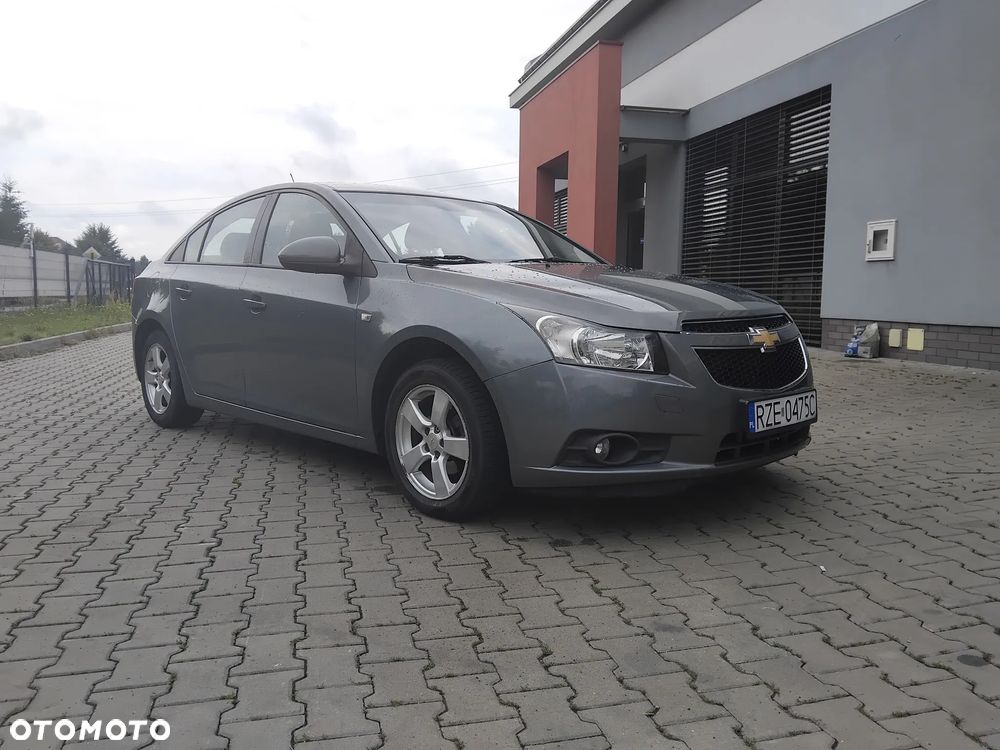 Chevrolet Cruze - 3
