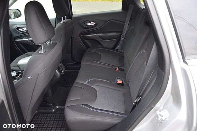 Jeep Cherokee 3.2 V6 Active Drive I Overland - 27