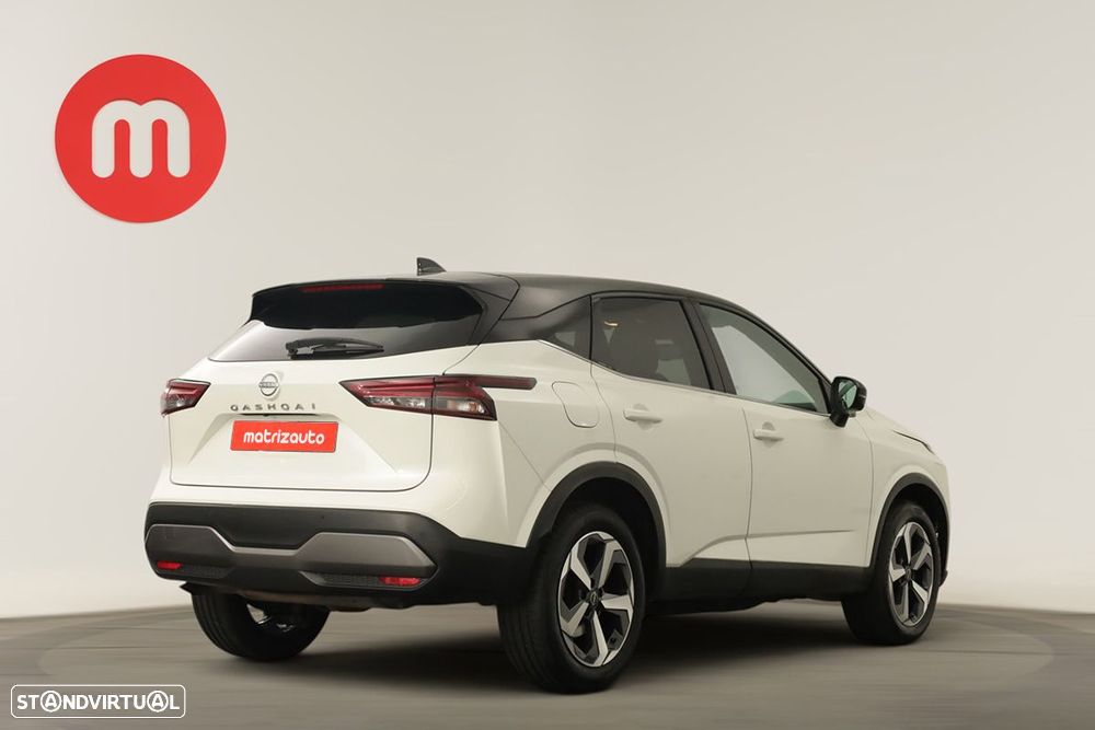 Nissan Qashqai 1.3 DIG-T N-Connecta Xtronic - 4