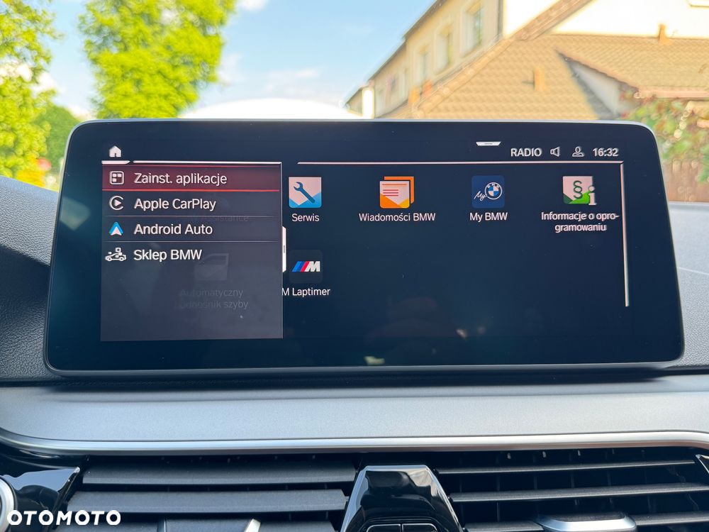 BMW Seria 5 520i Sport Line - 35