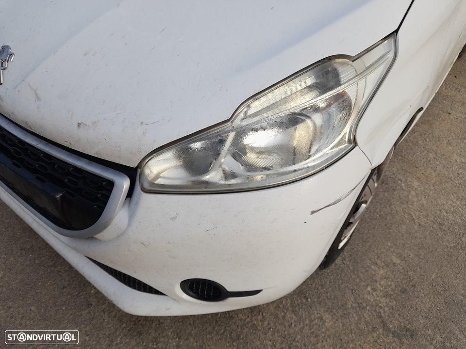 FAROL ESQUERDO PEUGEOT 208 - 1