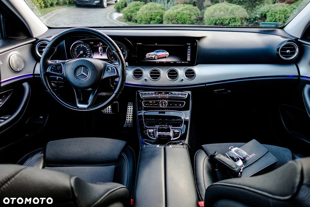 Mercedes-Benz Klasa E - 14