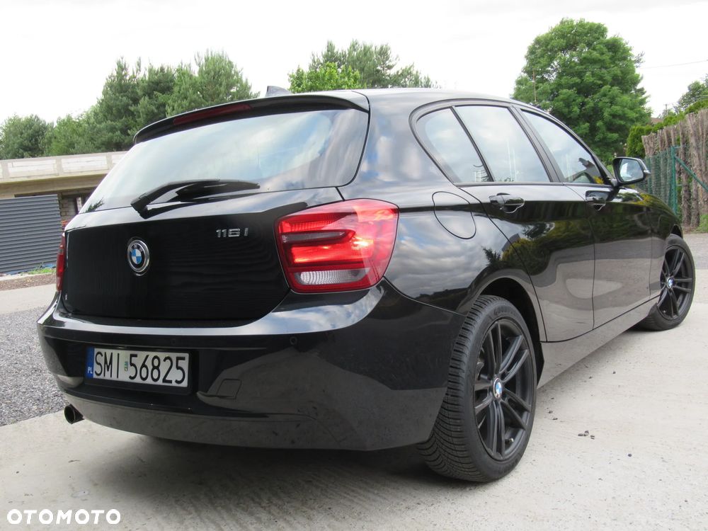 BMW Seria 1 116i - 4