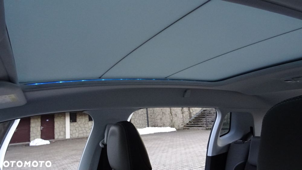 Peugeot 2008 1.2 Pure Tech GPF Allure S&S EAT6 - 26