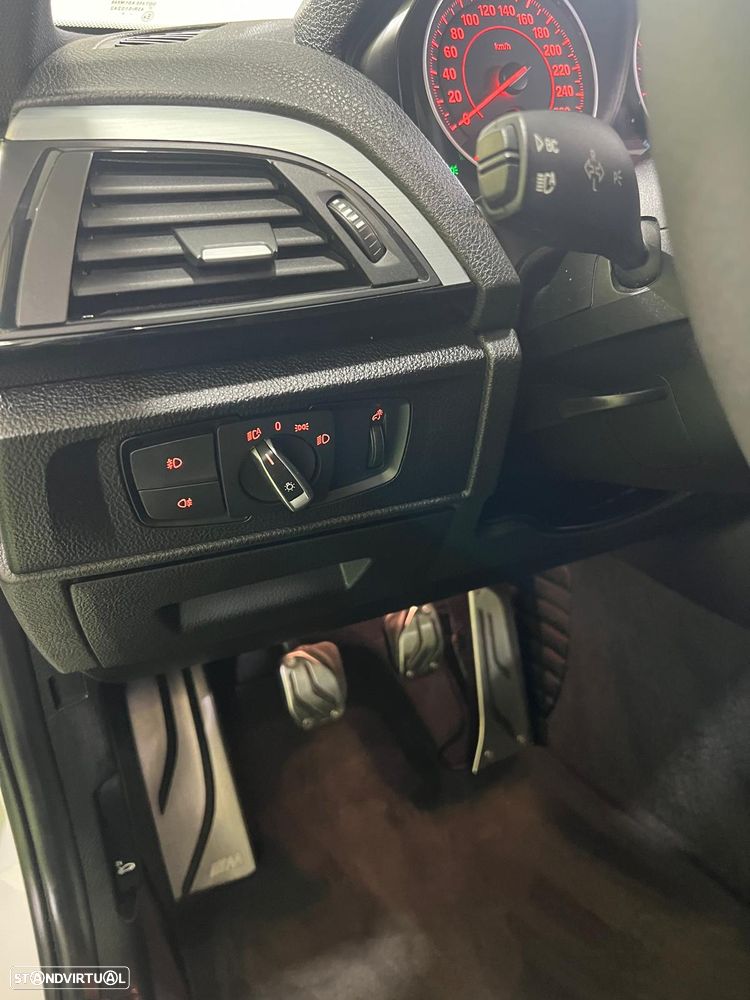 BMW 118 d Pack M - 10