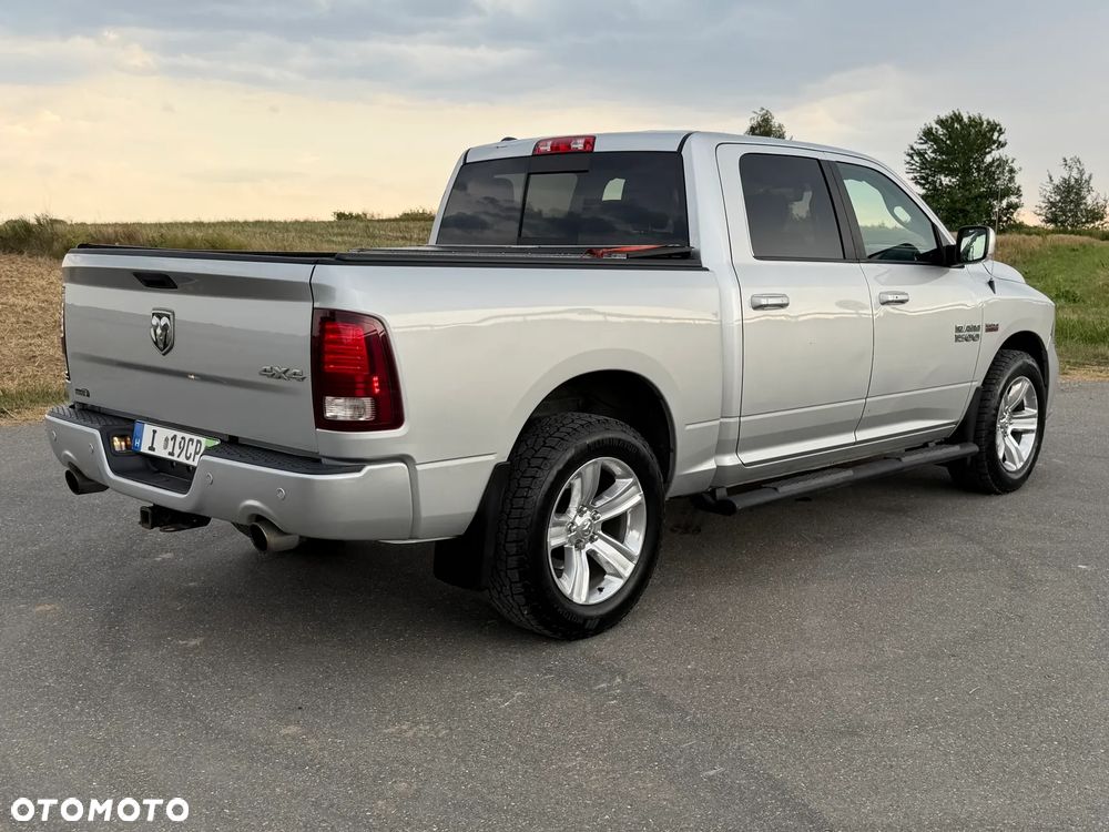 Dodge RAM 5.7 4x4 - 3
