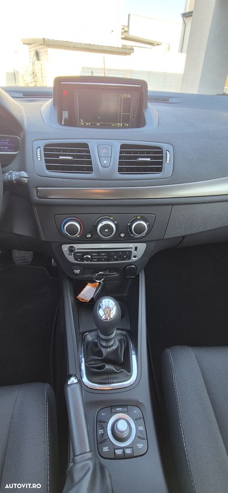 Renault Megane ENERGY dCi 110 Start & Stop Expression - 11