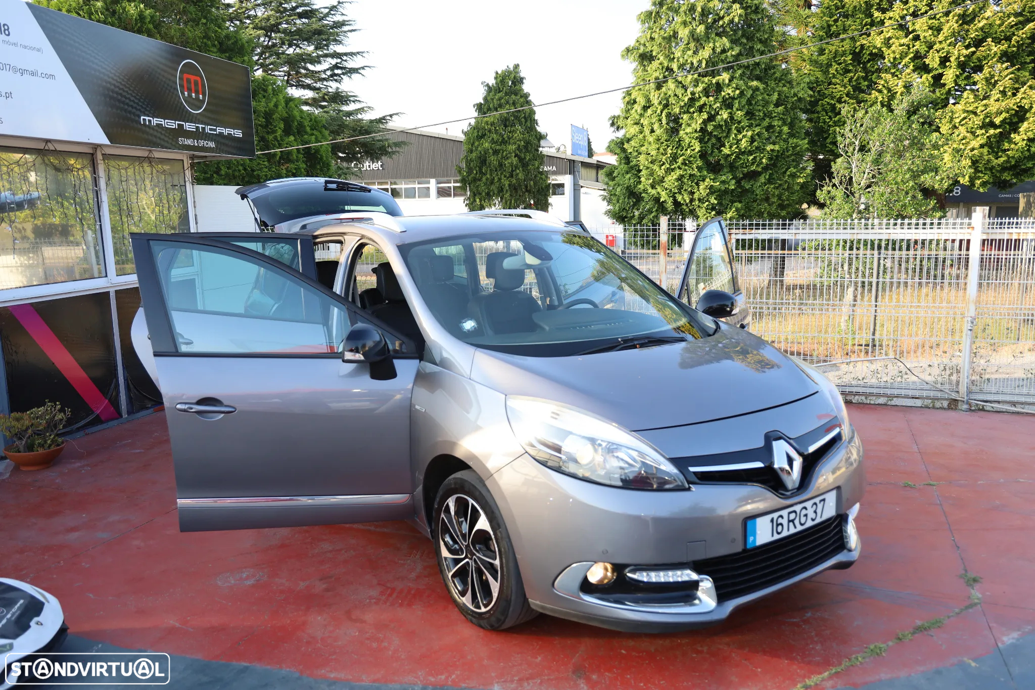 Renault Grand Scénic 1.5 dCi Bose Edition SS - 26