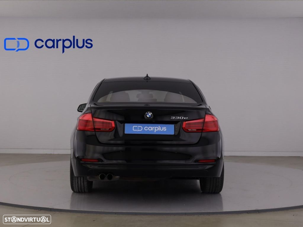 BMW 330 e iPerformance - 6