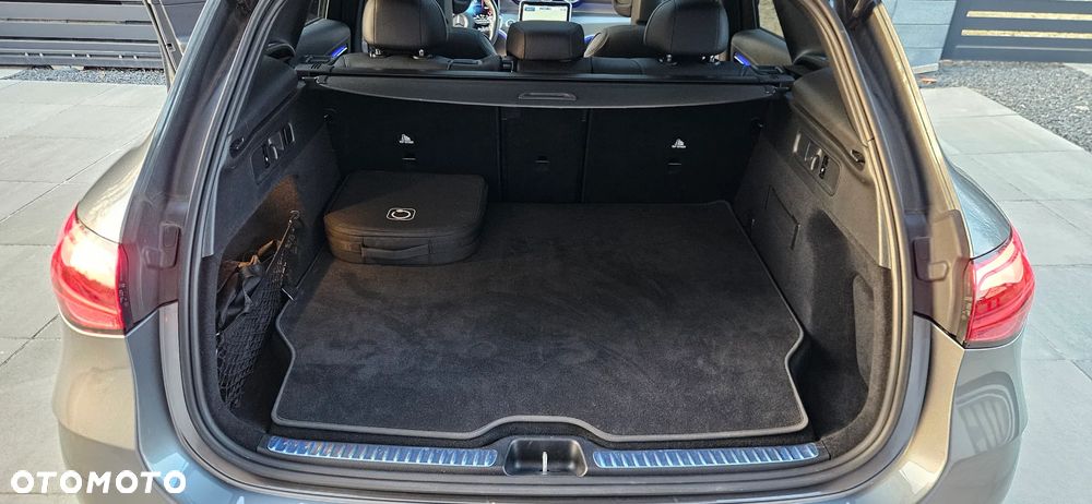 Mercedes-Benz GLC 400 e 4Matic 9G-TRONIC AMG Line Advanced - 32