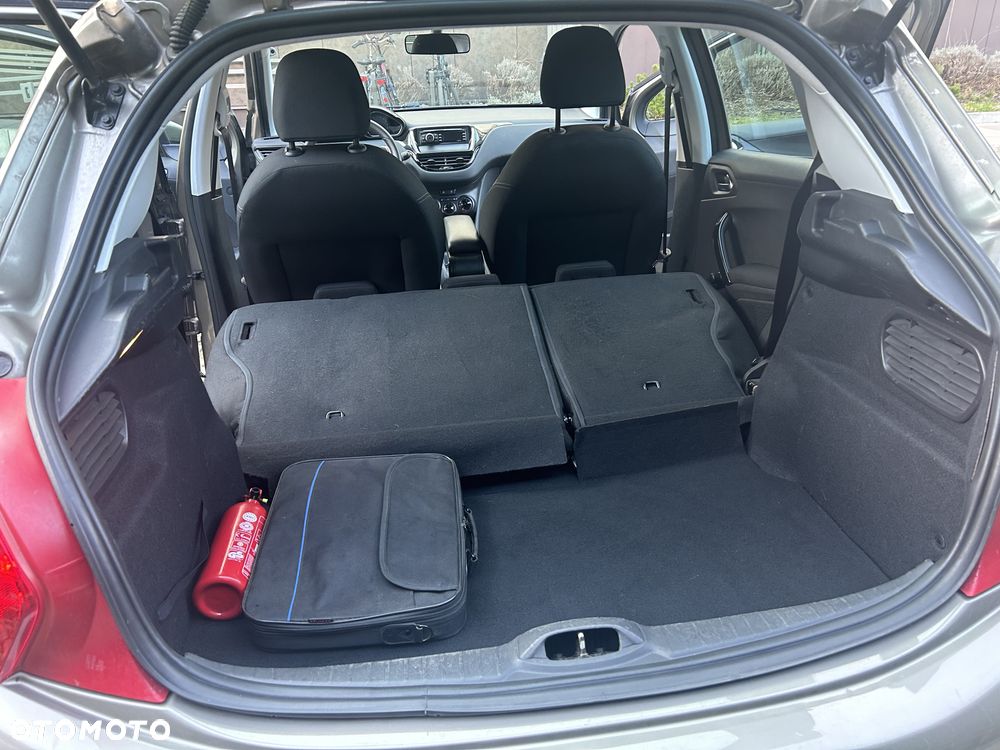 Peugeot 208 - 20