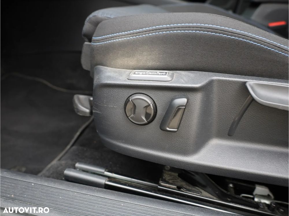 Volkswagen Passat - 8