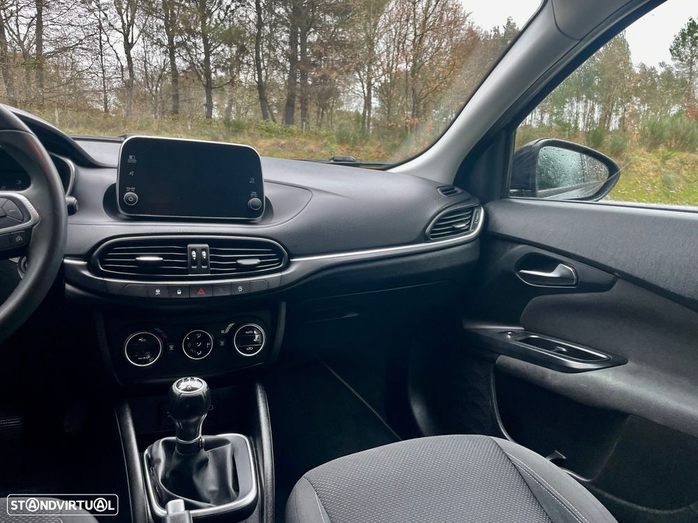 Fiat Tipo 1.3 M-Jet Lounge Tech - 13