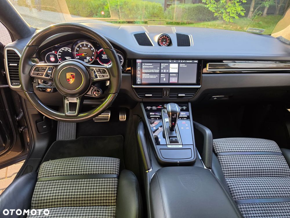 Porsche Cayenne - 17