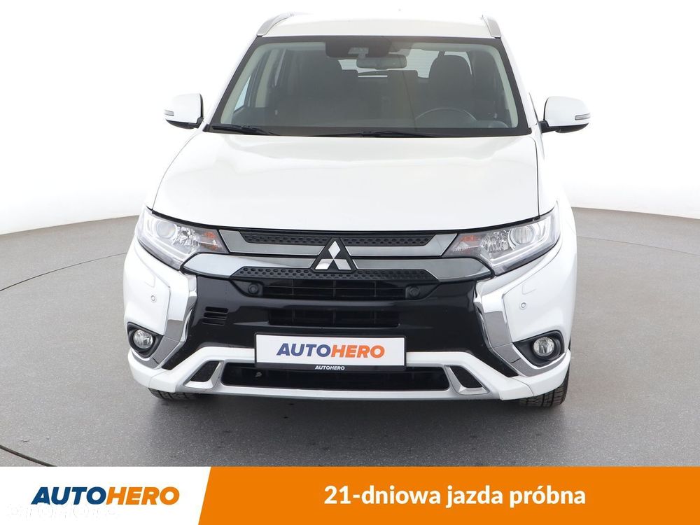 Mitsubishi Outlander - 9
