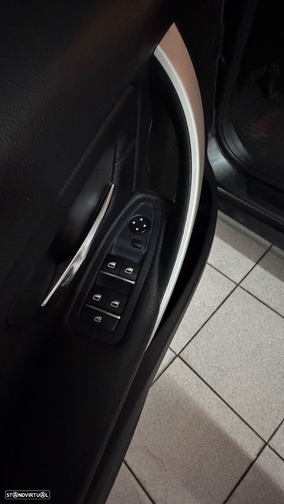 BMW 320 d xDrive Auto - 7