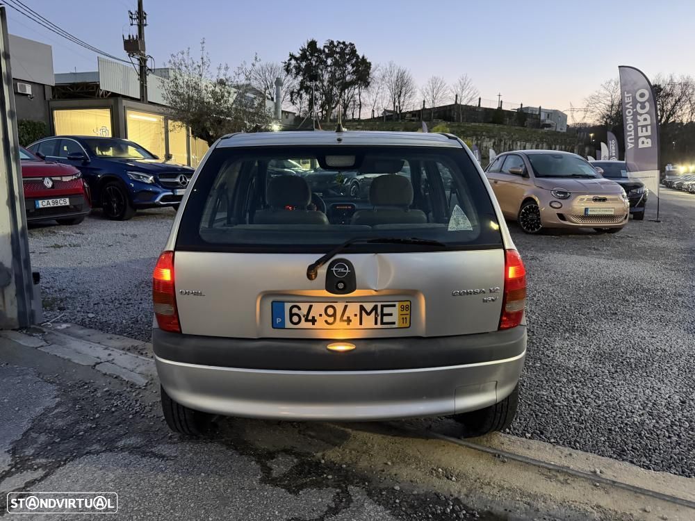 Opel Corsa 1.2 16V Swing - 6