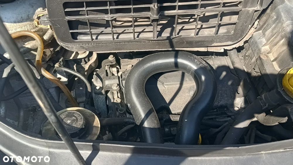 Opel Vivaro - 24