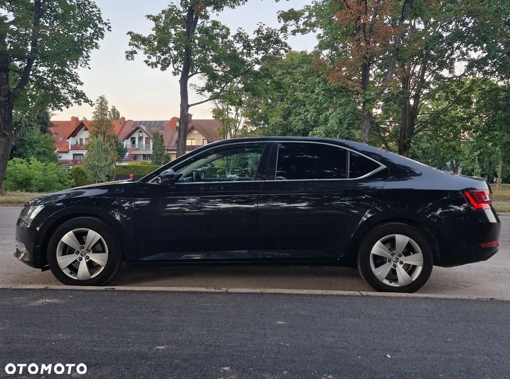 Skoda Superb 1.4 TSI ACT Ambition - 9