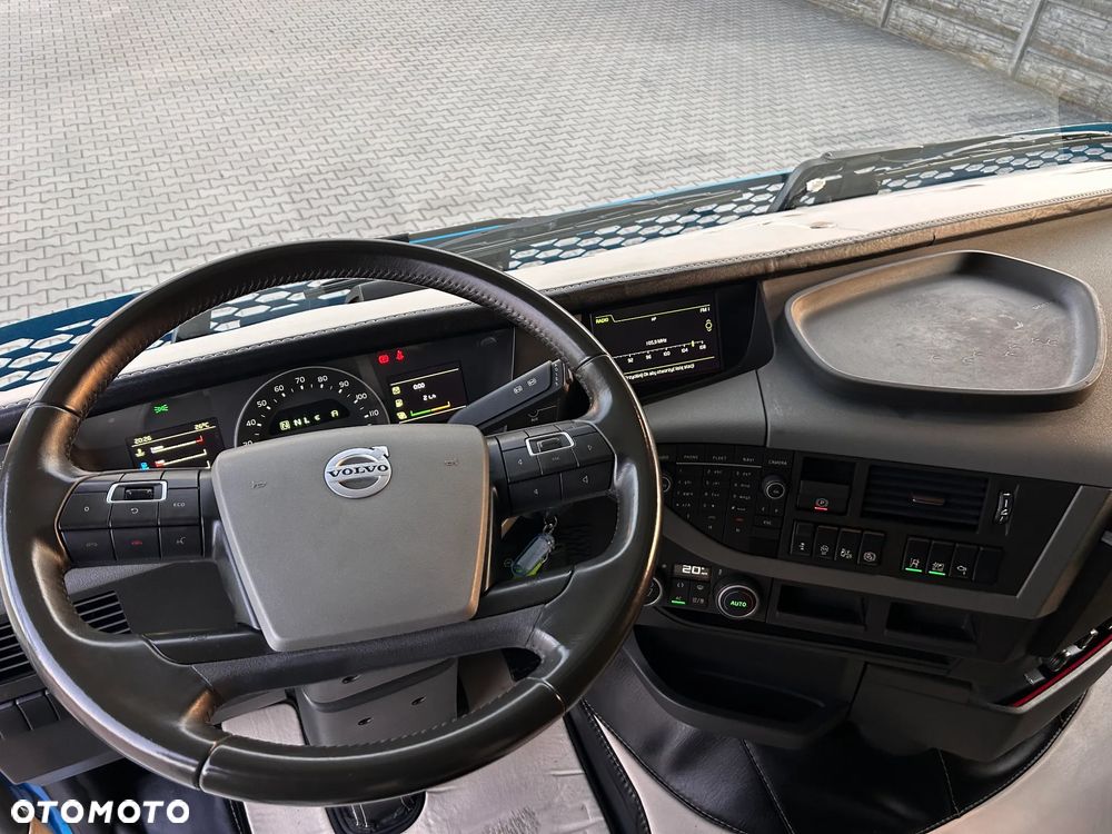 Volvo FH 500/Euro6/1 turbina /IDEALNY/ Nowe sprzęgło/Metalik/ Salon PL / Halogeny/Alufelgi //Klima Postojowa// 4 poduszki tył - 14