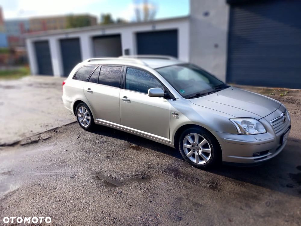 Toyota Avensis 2.2 D-CAT Executive - 4