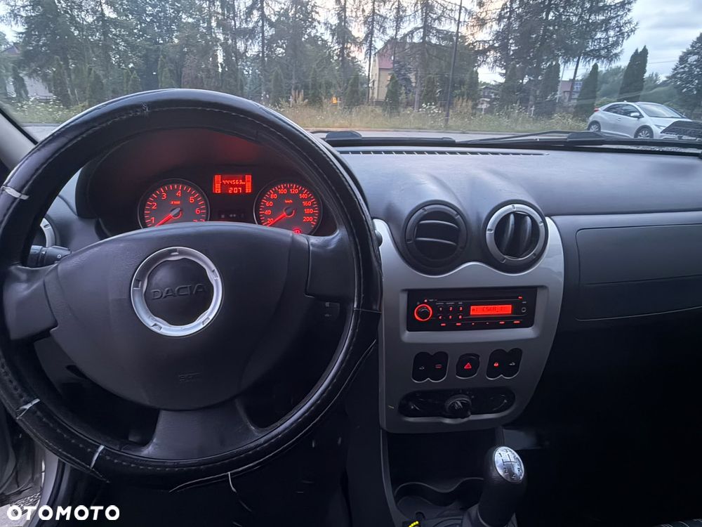 Dacia Logan 1.6 Laureate - 8