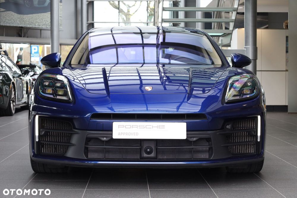 Porsche Panamera 4 - 8
