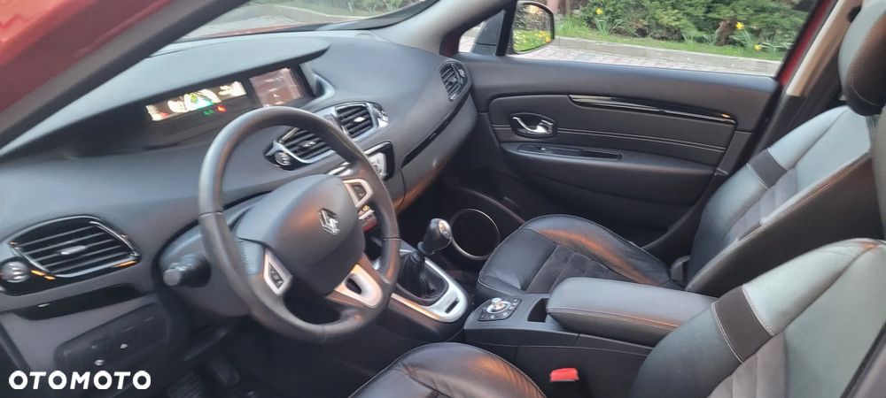 Renault Scenic - 8