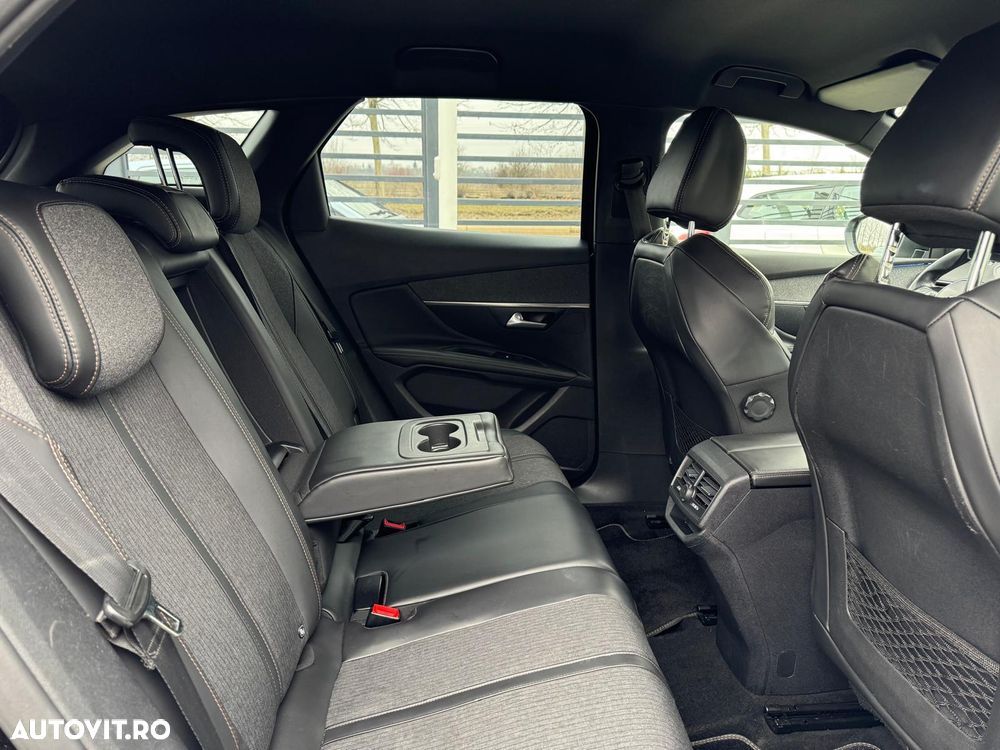 Peugeot 3008 1.2 PureTech Turbo S&S GT-Line - 14